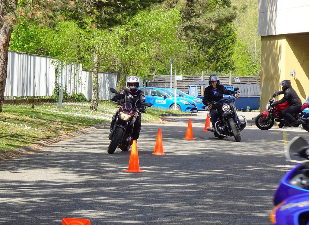 formation moto entreprise Enedis Gravity Cône